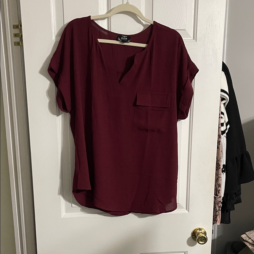 Leota Women's Burgundy Short-Sleeve V-Neck Blouse